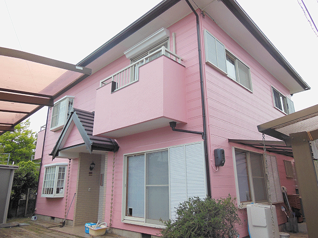 徳島県徳島市八万町　ピンク色の外壁塗装　可愛いお家に