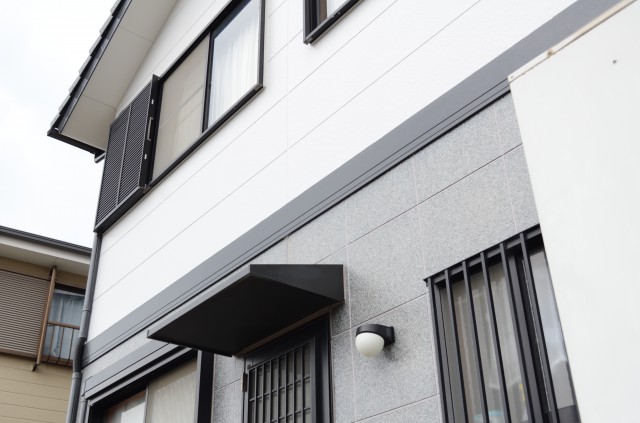 徳島県鳴門市M様邸シリコンクリヤー塗装