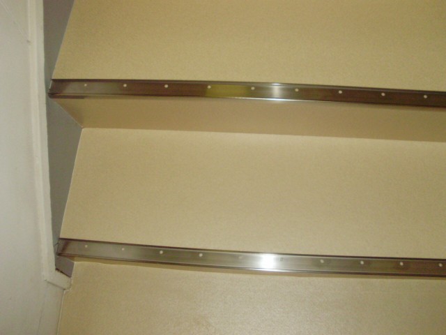 徳島県名西郡石井町　内部階段フロア工事　施工後