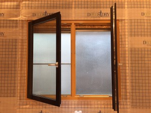 グリーンブリッジ　窓