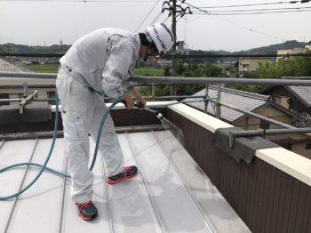 何故に建てた業者さんやリフォーム業者さんが修繕しても直らないのか？