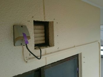 外壁塗装　換気口　中山コーティング
