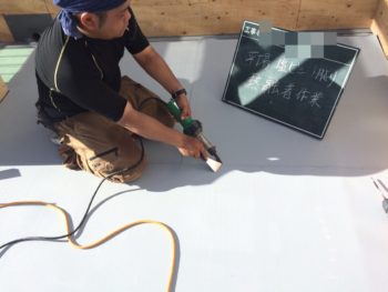 雨漏り　病院　防水