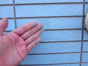 徳島市 外壁 チョーキング現象