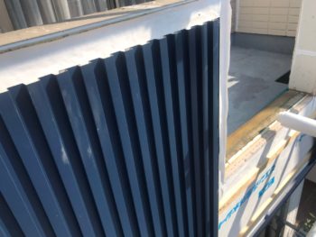 張替え　阿南市　ガルバリウム　バルコニー