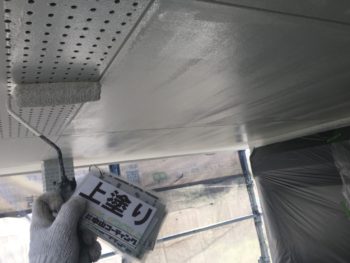 徳島県　塗装　軒天井　上塗り