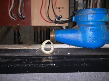 雨漏りか水漏れかわかない