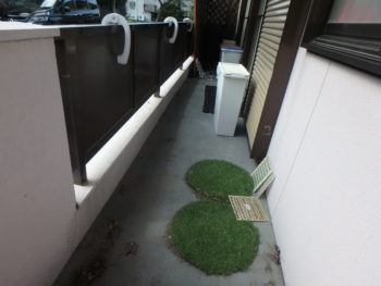 ベランダ　施工前　汚れ　徳島県