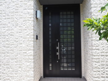 徳島県　丈六　玄関　施工後