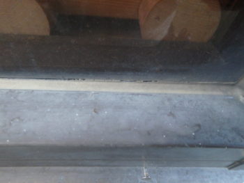 施工前　窓枠　シーリング　劣化　徳島県