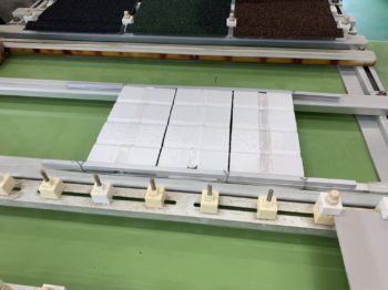 コーキングの上