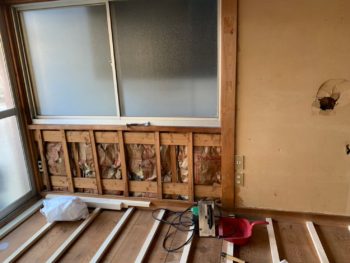 室内工事　壁面　撤去　徳島県