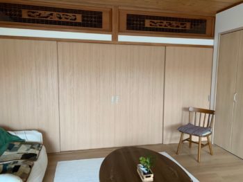 施工後　室内　引き戸　木目調　徳島県