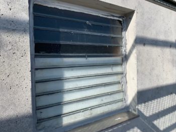 施工前　窓　雨漏り　徳島県