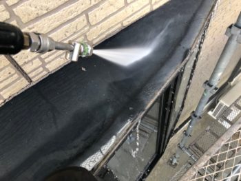 出窓　付帯部　洗浄　徳島県