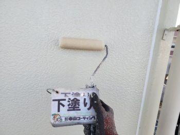 徳島県　藍住町　外壁塗装　下塗り
