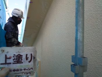 徳島 上八万 外壁 塗装 上塗り