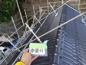 徳島 八万 屋根塗装後 中塗り