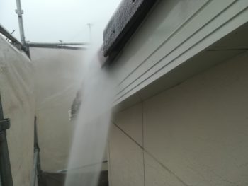 徳島県　川内町　洗浄　破風