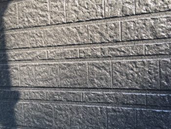 徳島 八万 外壁塗装後 上塗り クリヤー