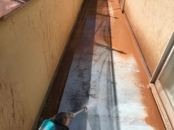 徳島県　松茂町　高圧洗浄　バルコニー