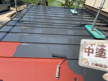 徳島県　阿南市　下屋根　塗装　中塗り
