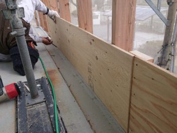 徳島県　大麻町　大工工事　手摺り壁　野地板