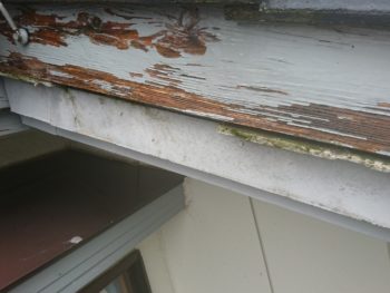 徳島県　石井町　施工前　破風　剥がれ