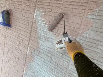 徳島 八万 外壁 中塗り 塗装