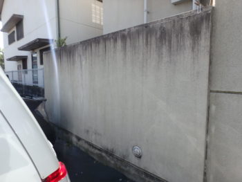 徳島県　かちどき橋　施工前　塀