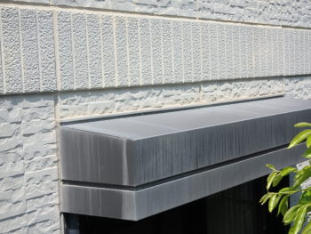 徳島県　松茂町　施工前　シャッターボックス