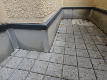 徳島 上八万 施工前 ベランダ