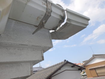 徳島県　新浜町　施工前　雨樋