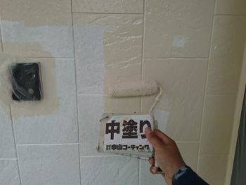 徳島県 中林町 外壁 塗装 中塗り