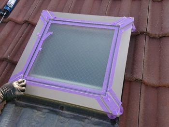 徳島県　藍住町　コーキング　天窓