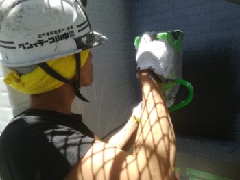 徳島県　外壁　塗装　上塗り