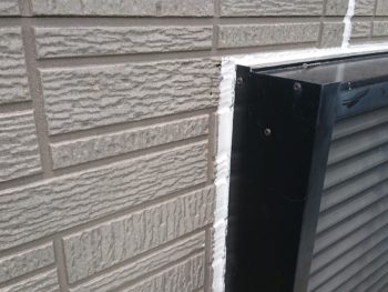 徳島県　矢三町　コーキング　建具