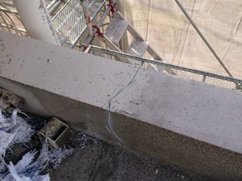 徳島県　かちどき橋　外壁補修　立ち上がり　Uカット