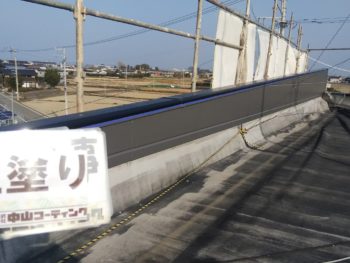 徳島県　阿南市　長生町　外壁塗装　屋上　上塗り