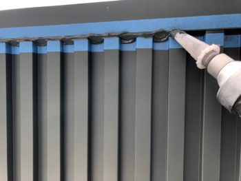 徳島県　大麻町　板金工事　手摺り壁　コーキング