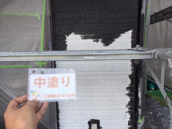 徳島 八万 外壁塗装 中塗り