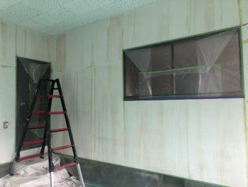 徳島県　川内町　室内塗装　施工前　右側