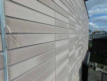 徳島県　撫養町　施工前　外壁　目地