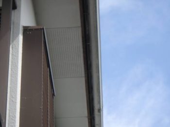 徳島県　川内町　施工前　雨樋