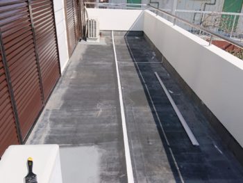 徳島県　沖洲町　離れ　バルコニー　下地調整