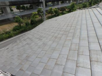 徳島県　川内町　施工前　屋根　汚れ