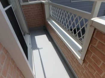 徳島県　藍住町　施工前　ベランダ