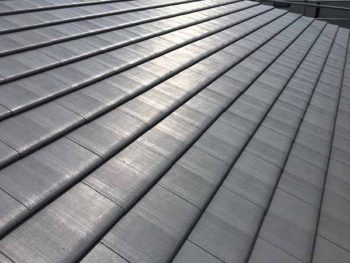 徳島県　撫養町　屋根塗装　中塗り