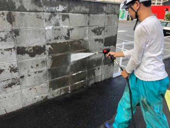 徳島県　城東町　病院　高圧洗浄　塀