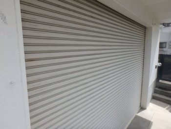 徳島県　川内町　施工前　シャッター